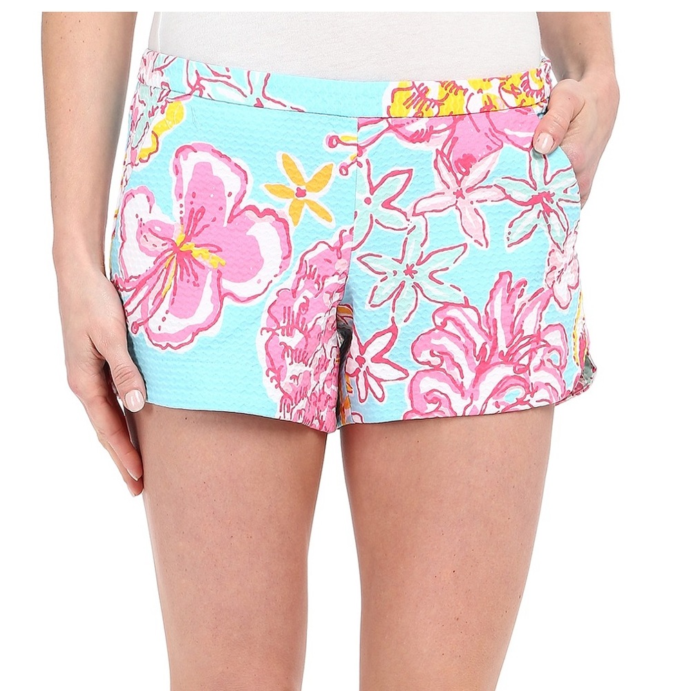 NWOT Lilly Pulitzer 4" Adie Short in Lolita print
